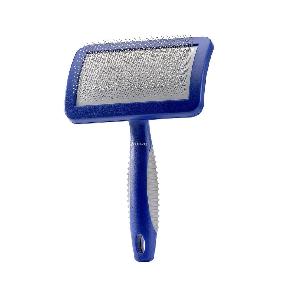 Slicker Brush with Protected Teeth
